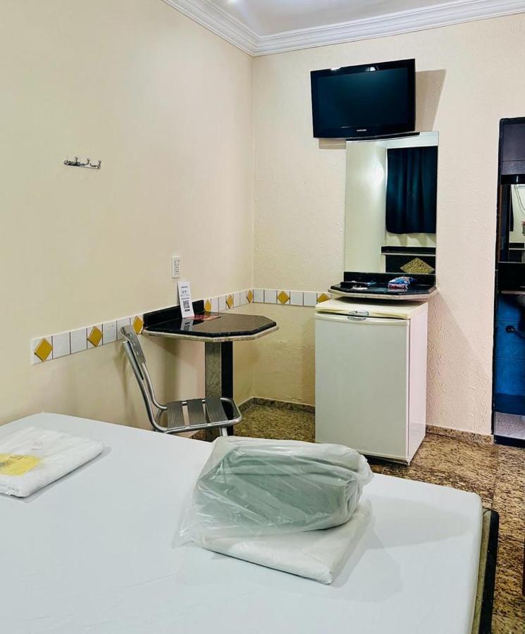 Hotel Buriti Stop (Adults Only) 戈亚尼亚 外观 照片
