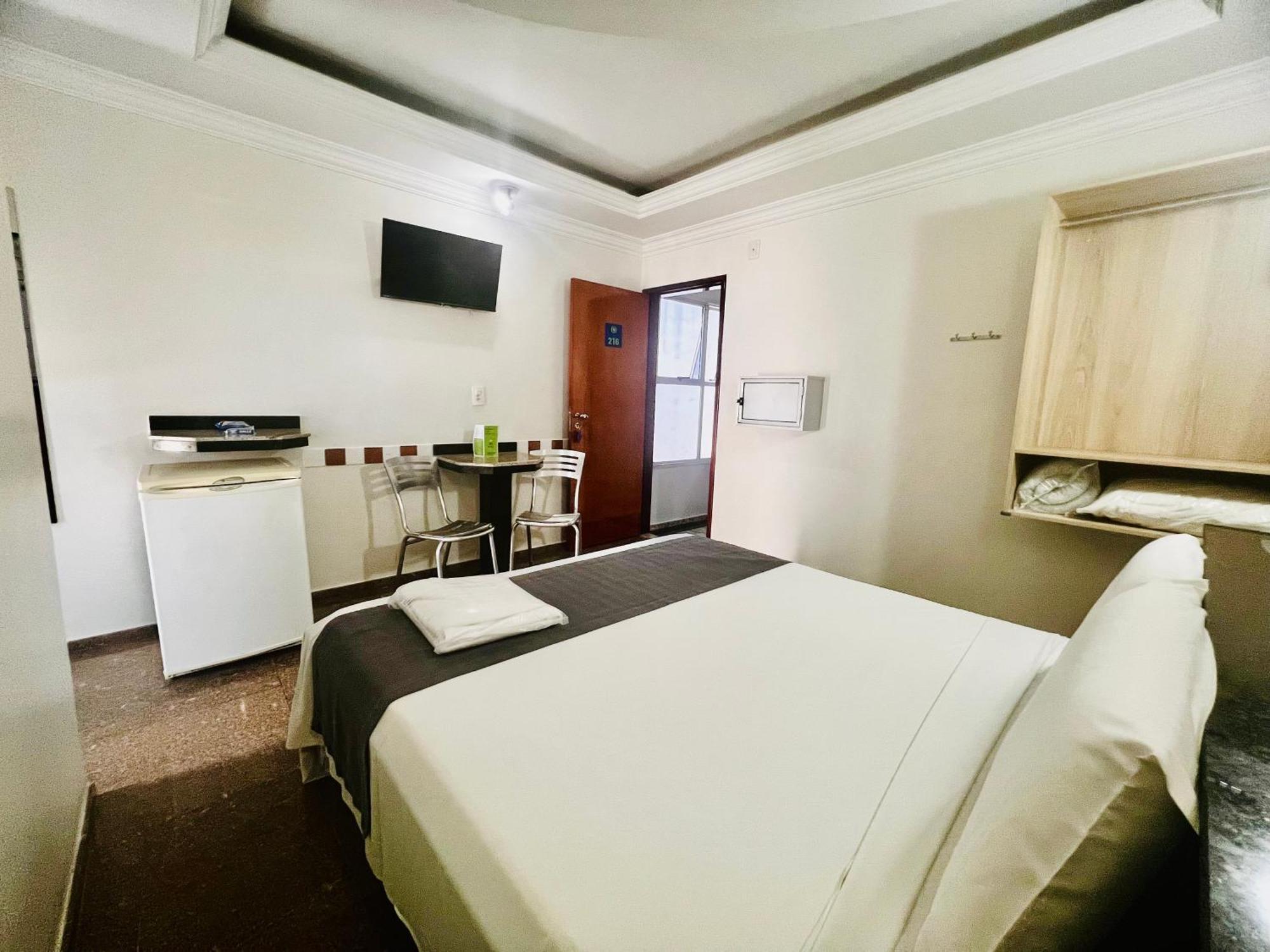 Hotel Buriti Stop (Adults Only) 戈亚尼亚 外观 照片